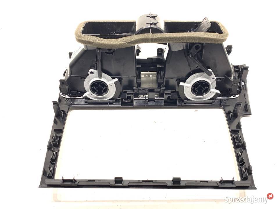 KRATKA NAWIEWU PRZÓD VW GOLF VII 5G1819743F