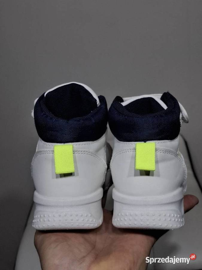 Bekkin 27 białe sportowe buciki dziecięce