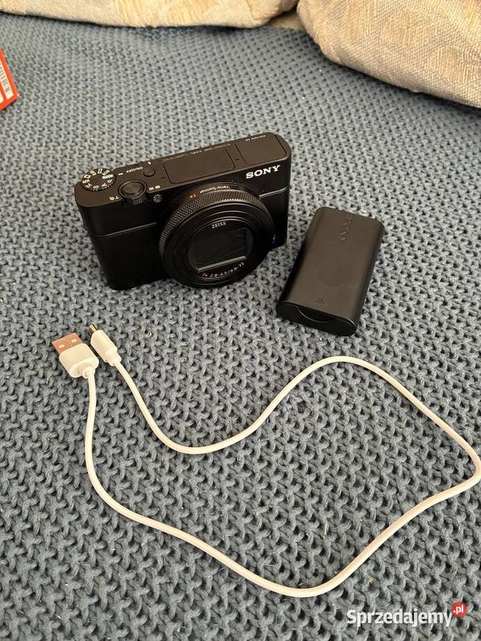Sony RX100 VII stan idealny etui sprzedam