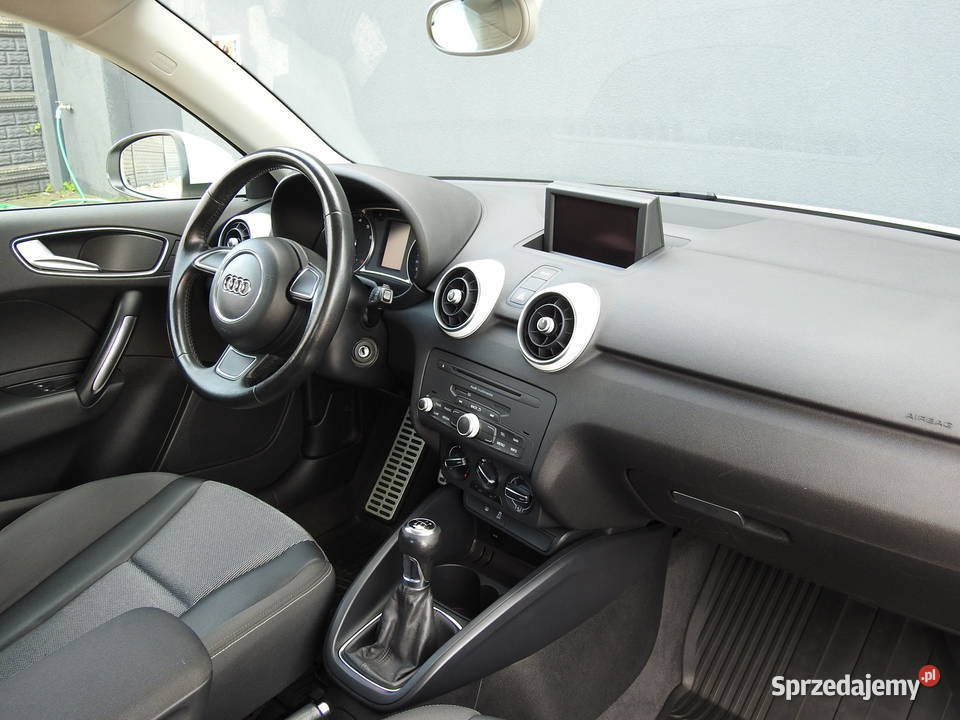 14 TFSI 122 BIXENON LED BEZWYPADKOWY SALON IT Rok produkcji 2010 podkarpackie Mielec sprzedam