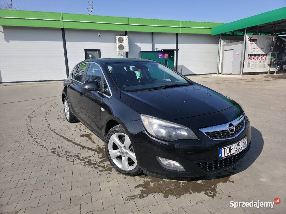 Opel astra j 17 cdti MP3 Ostrowiec Świętokrzyski