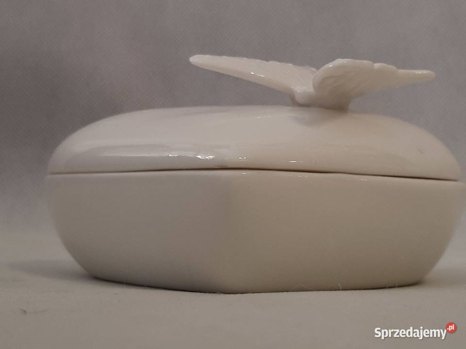 Śliczne porcelanowe puzderko z motylkiem 3D Inowrocław sprzedam