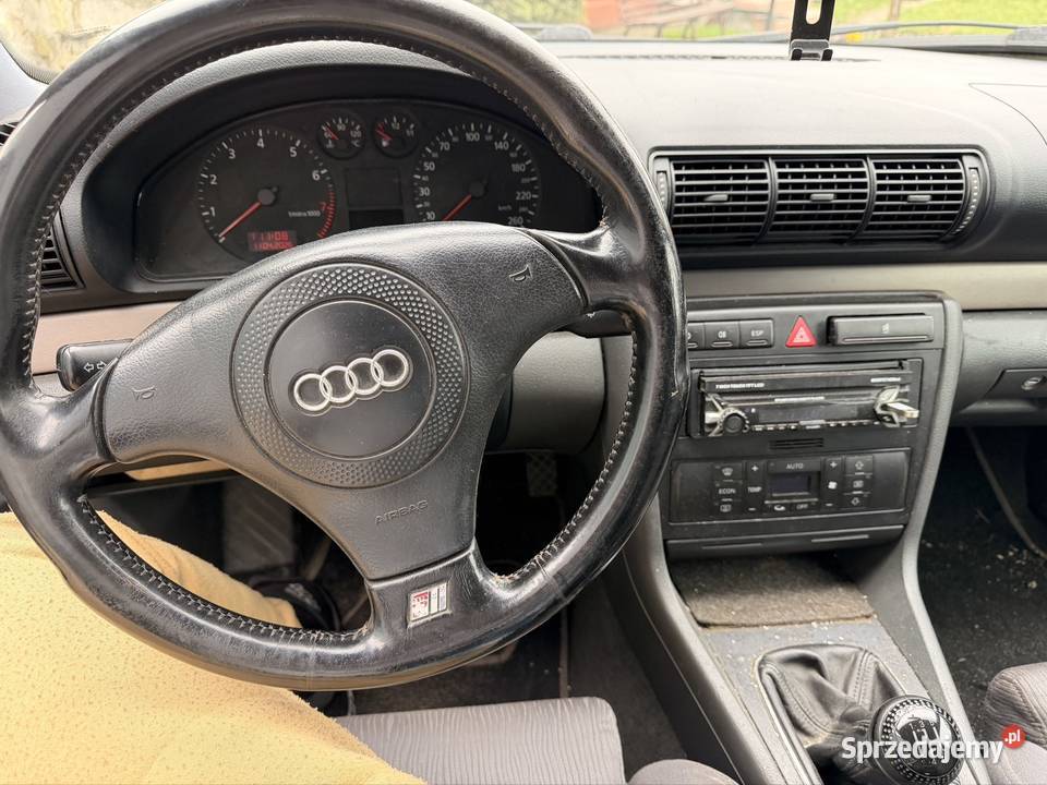 Audi A4 B5 24 165 Benzyna 2000 4/5 Samochody osobowe łódzkie Prusy