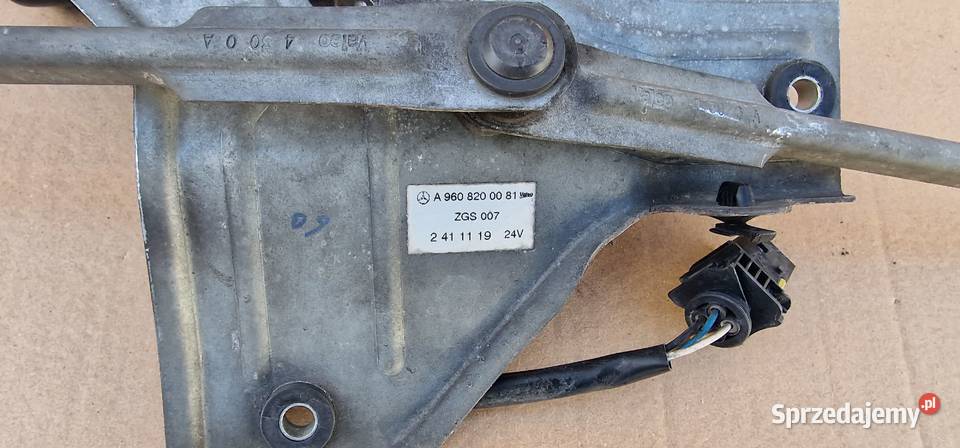 ACTROS MP4 MECHANIZM WYCIERACZEK A9608200081 Bieleń