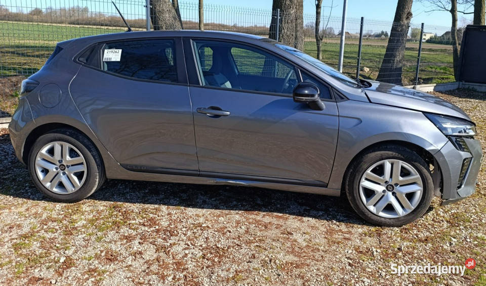 Renault Clio 10i Gaz VI 2025 serwisowany w ASO Pleszew sprzedam