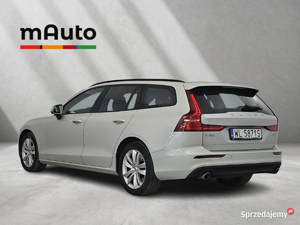 Volvo V60 B4 D Momentum aut Z Polskiego Salonu 197KM V60 Warszawa sprzedam