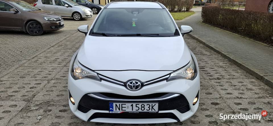 Toyota Avensis 18 benzyna Polski salon Elbląg