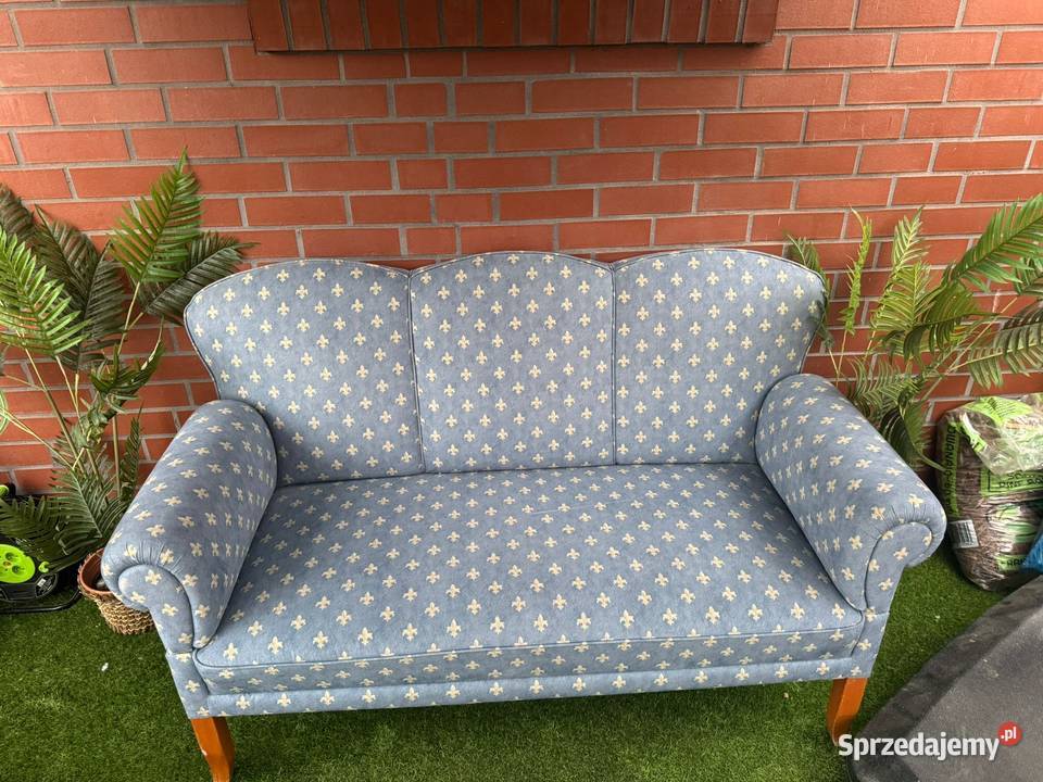 Sofa śliczna Fleur de Lis 45cm Nowa Sól