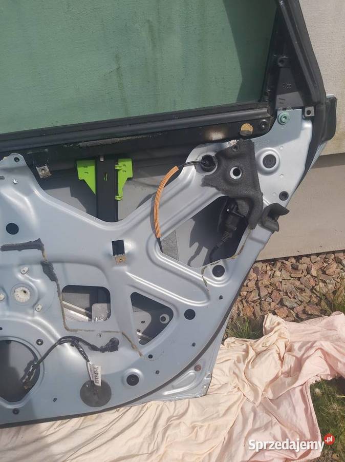 Audi A4 B6 Awant drzwi prawy tył LY7R osobowe małopolskie Wielkie Drogi sprzedam