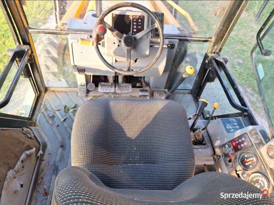 Koparko ładowarka MF Fermec 750 Miechów