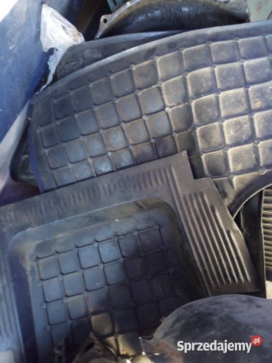 fiat126p Części zabytek Nienadówka sprzedam