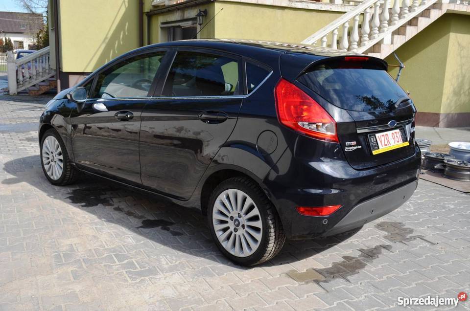 Do sprzedania Ford Fiesta czarny Żyrardów sprzedam