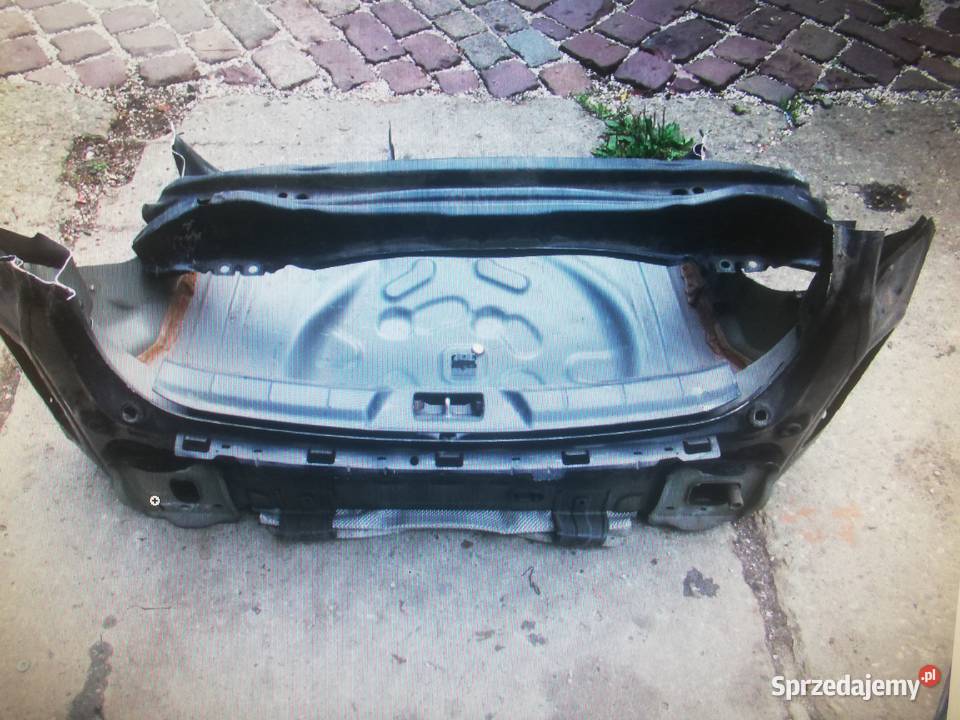 VOLVO V40 II lift R DESING T4 PAS TYŁ WANNA śląskie Bielsko-Biała