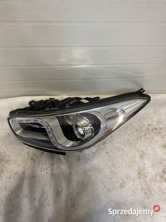 Lampa lewy przód Hyundai I40 1114 zwykłaLED śląskie Jasienica sprzedam