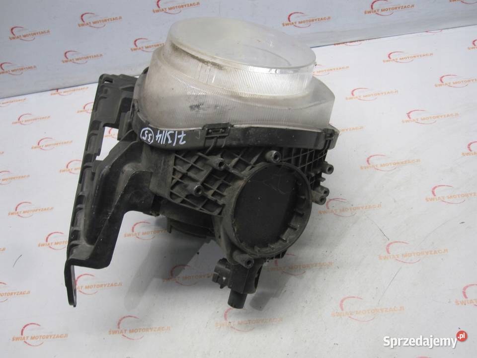 NISSAN JUKE I F15 10r lampa prawa przód HCR660 osobowe świętokrzyskie Kielce