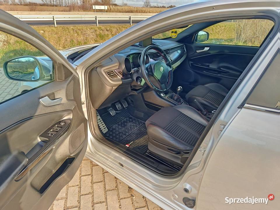 Sprzedam ładną Alfe Romeo Giulietta 175 TBI nieuszkodzony wielkopolskie Września