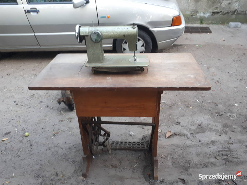 Maszyna do szycia z firmy Rotak Trąbczyn Dworski