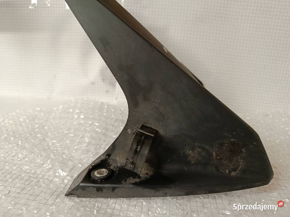 Yamaha R1 RN 12 błotnik tył plastik Elementy nadwozia
