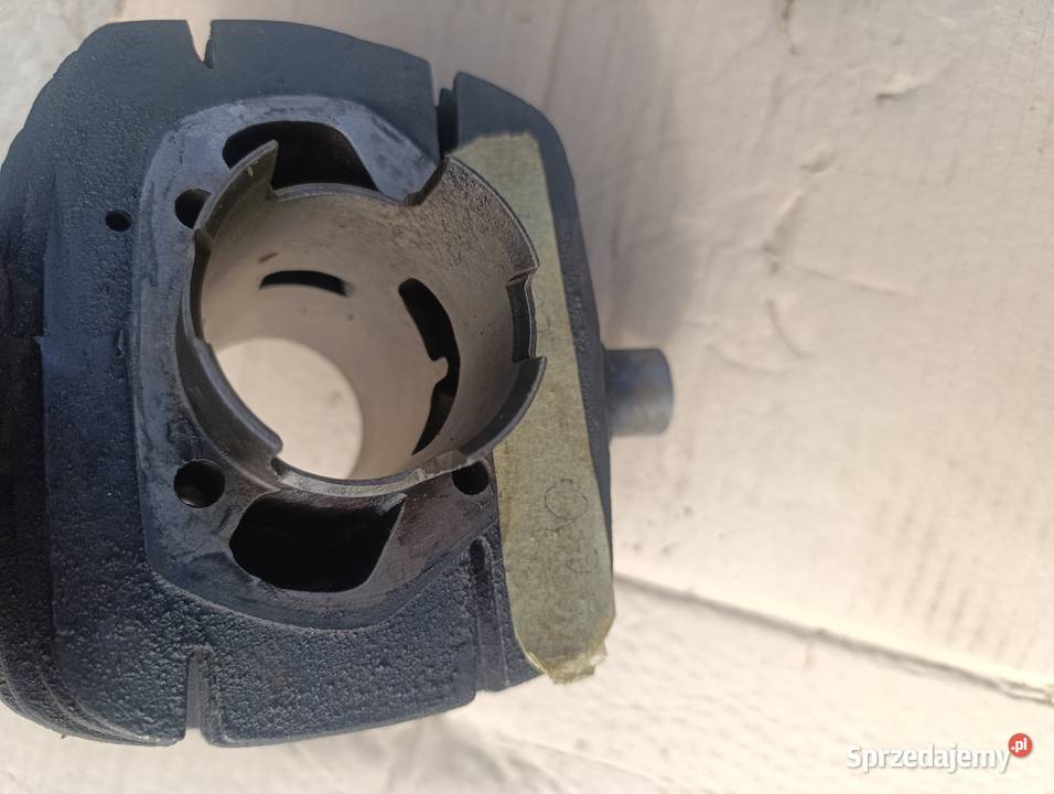 Cylindry WSK 125 Cylindry, głowice, pierścienie Sandomierz sprzedam