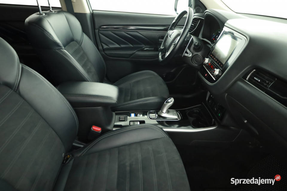 Mitsubishi Outlander 24 PHEV Piaseczno