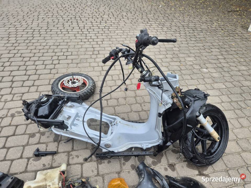 Części skuter Honda X8R owiewki licznik silnik Miechów