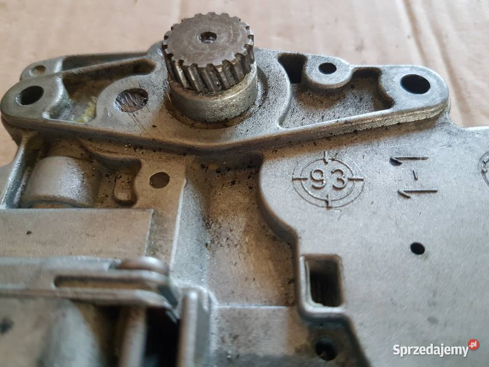 VW GOLF III VENTO SILNICZEK SZYBERDACHU Wyposażenie elektryczne wielkopolskie