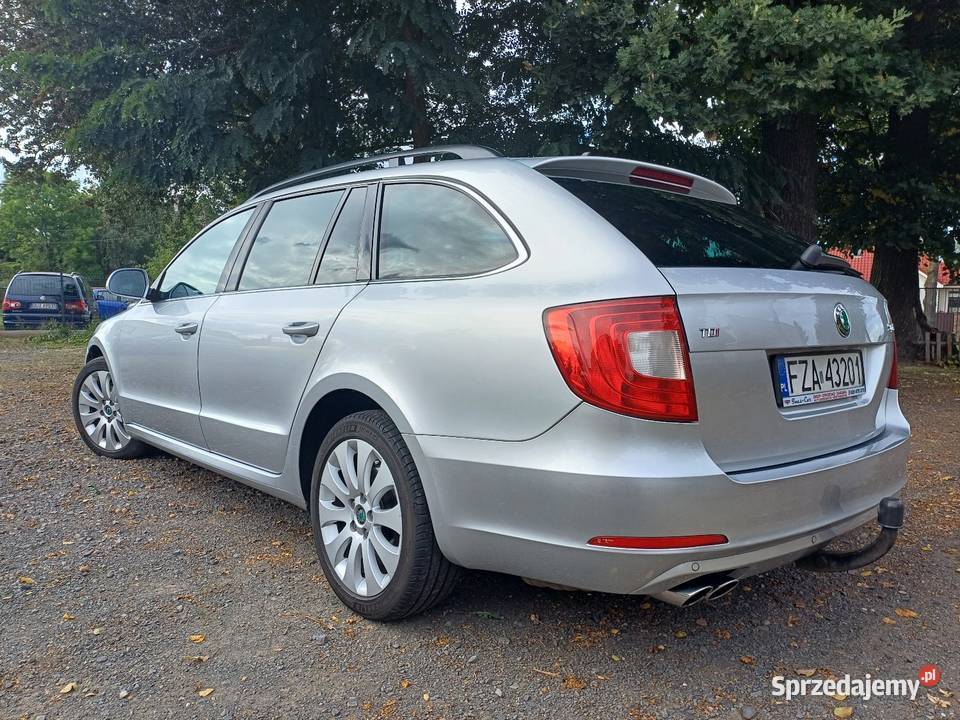 Skoda Superb II Kombi 20 TDI 140 DSG 2012r