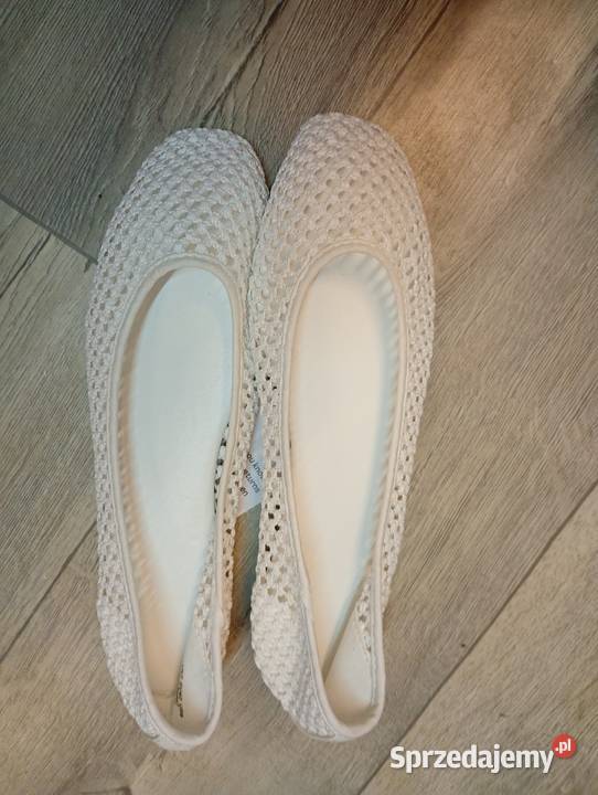 40 ASOS Design Białe siateczkowe baleriny z Asos Kraków