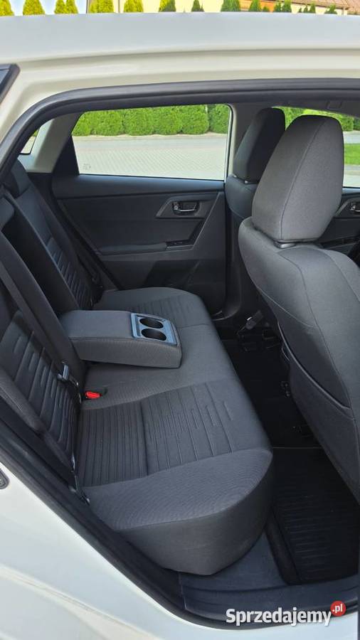 Sprzedam auto marki Toyota Auris 12 benzyna benzyna Łuków