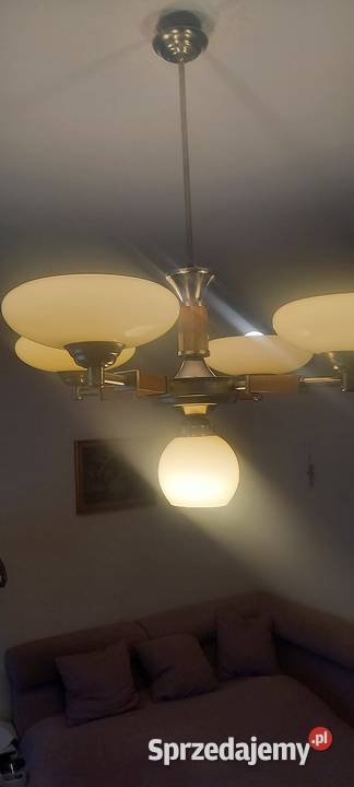 Czteroramienny żyrandol z kloszami w stylu Art Antyki, Sztuka, Kolekcje Skierniewice