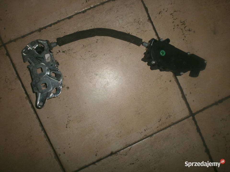 Zamek tylnej klapy Mercedes W 212 A 2127500084I Karoseria Zielona Góra