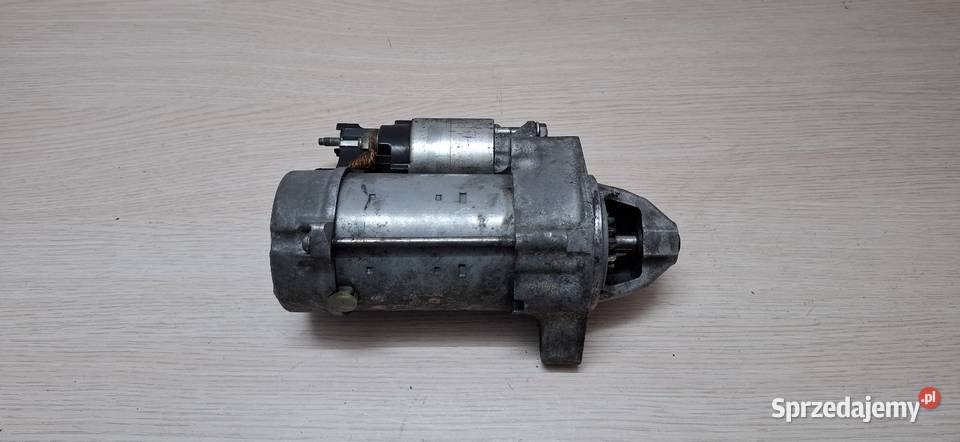 Rozrusznik Mercedes W204