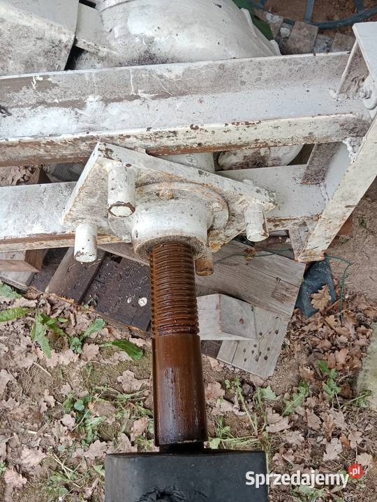 Podnośnik kanałowy srubowy Dubiecko