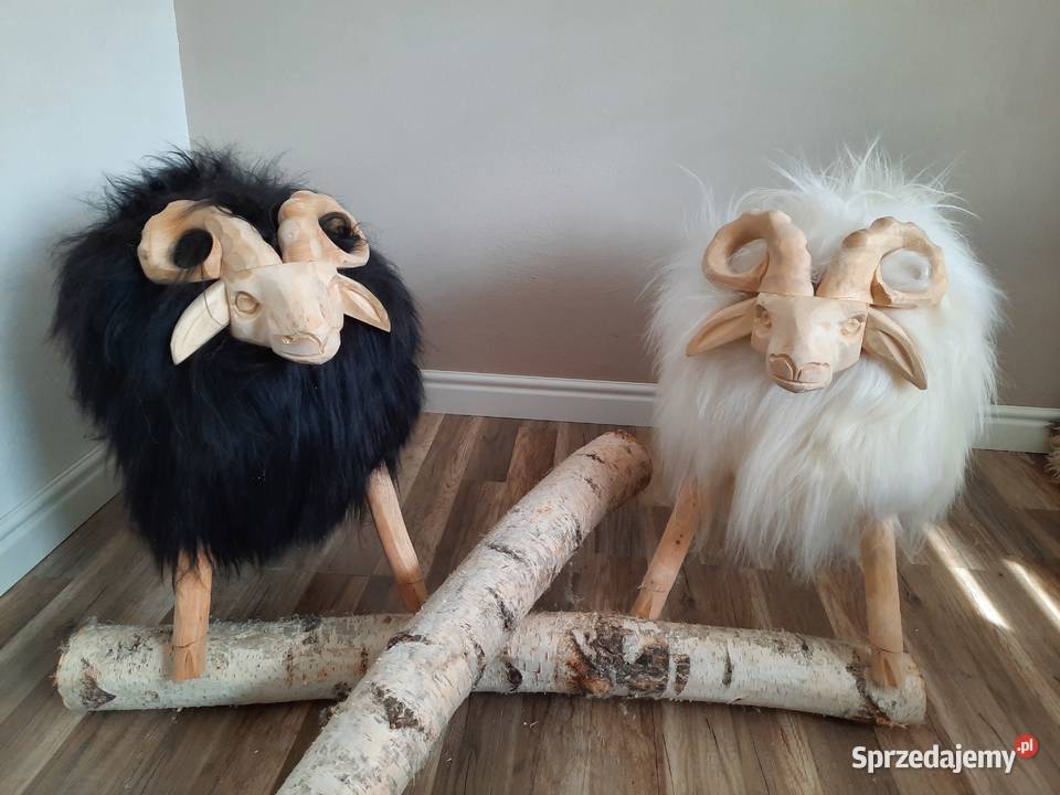 Baran Dekoracyjny Obity Naturalną Skórą Owczą Szaflary