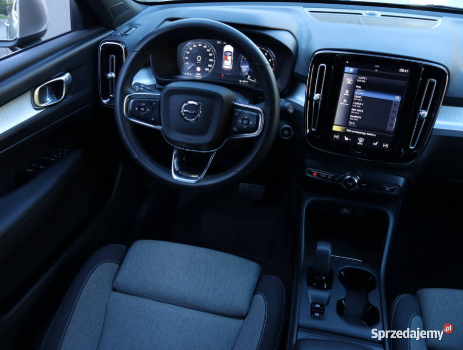 Volvo XC40 T2 sprzedam