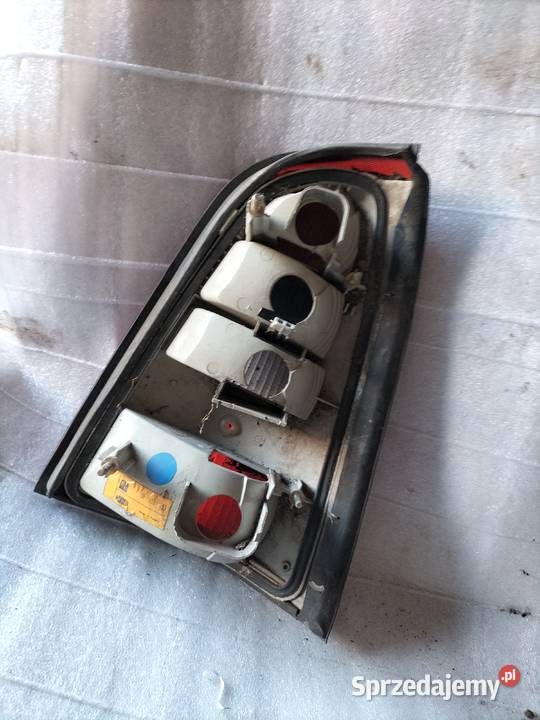 OPEL VECTRA B LAMPA TYŁ LEWA KOMBI 09153153 Kamień-Kolonia