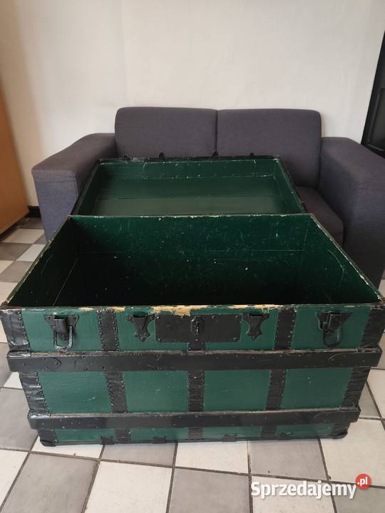 Stary kufer parowy Budzyń