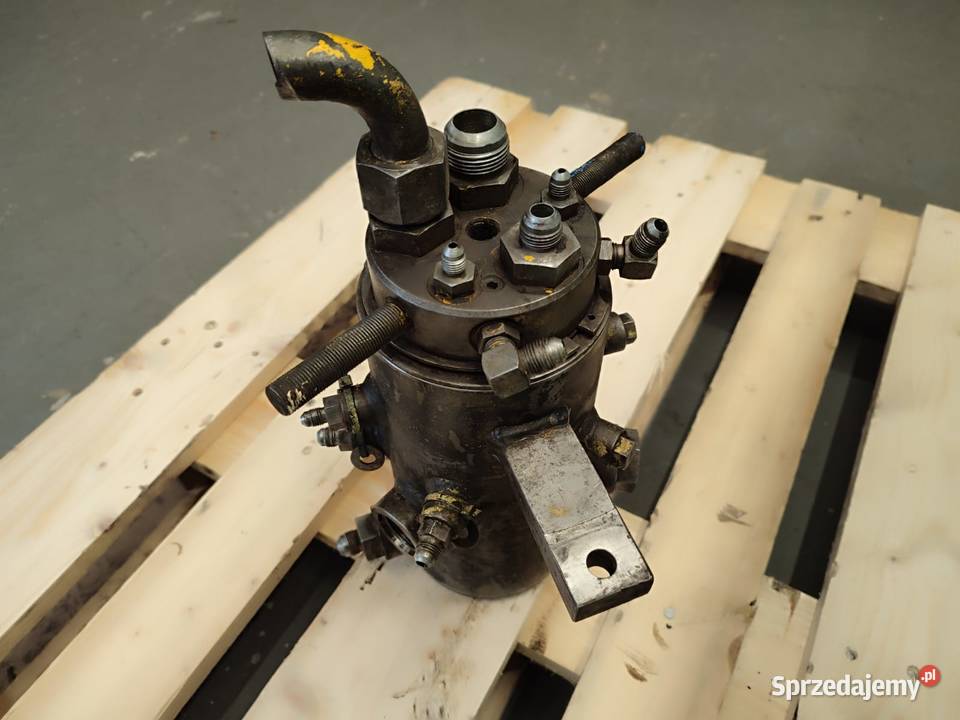 Kolumna obrotu 06345 JLG 660 Wilkowo