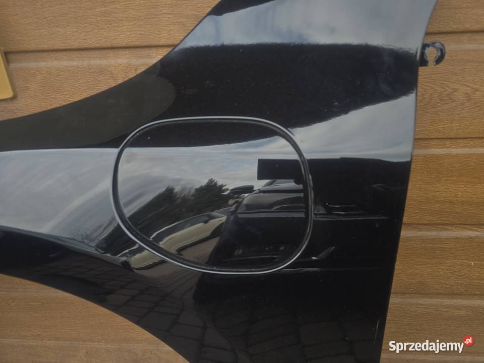 Błotnik Lewy przód Volvo V60 Hybyda Hybrid 717 w Kielce