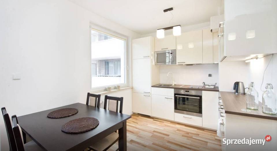 2 pokoje z halą garażową i komórka Centrum Piętro 2 Wynajem sprzedam