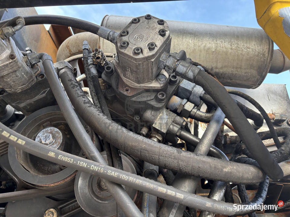 Holland CR9080 Pompa tłokowa Hydrauliczna CNH Pozostałe Jastrzębniki