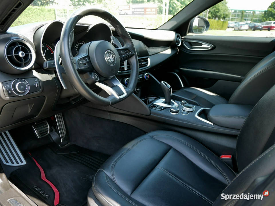 Alfa Romeo Giulia 20 Turbo RWD Veloce 280 Eu6 gniazdo AUX Goczałkowice-Zdrój
