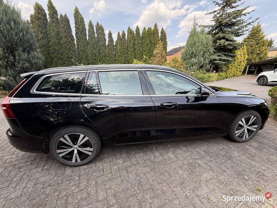 Volvo v60 B4 mild hybrid skóry stan łódzkie Baby
