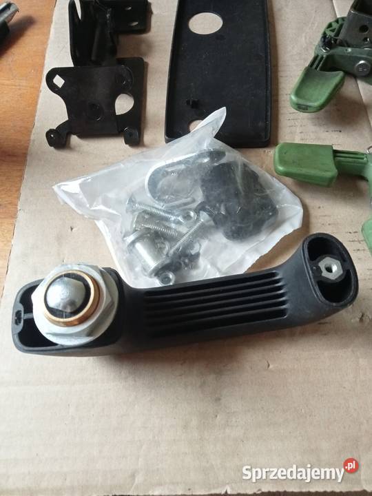Zamek drzwi lewy John Deere AL115310 Wschowa
