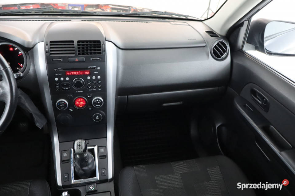 Suzuki Grand Vitara 16 i Samochody osobowe