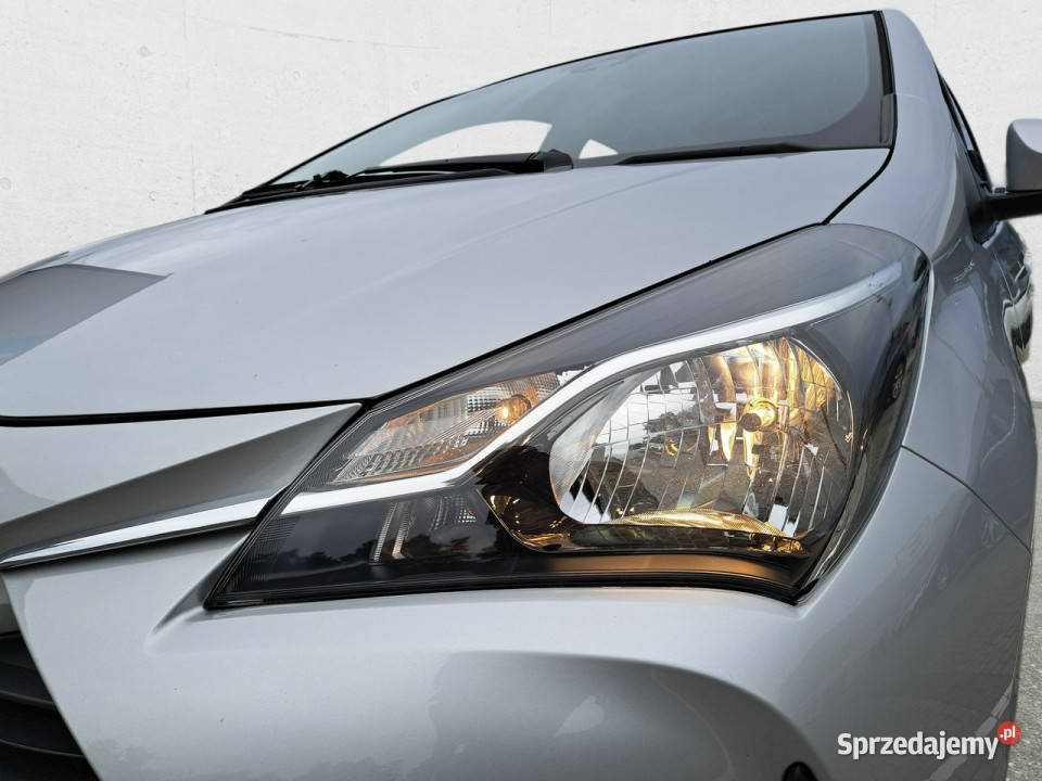Toyota Yaris Ekonomiczny hatchback do miasta IV gniazdo USB Yaris Stalowa Wola