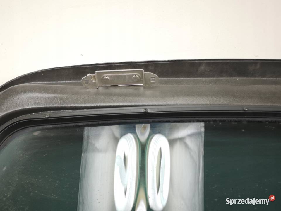 KLAPA TYLNA MITSUBISHI L200 FULLBACK HARDTOP osobowe sprzedam