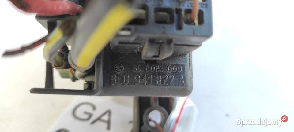 8L0 941 822 A BSI skrzynka bezpieczników GA14