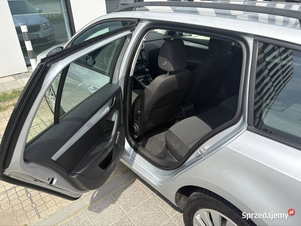 Skoda Octavia III 16 TDI 20132014 gniazdo USB Gliwice