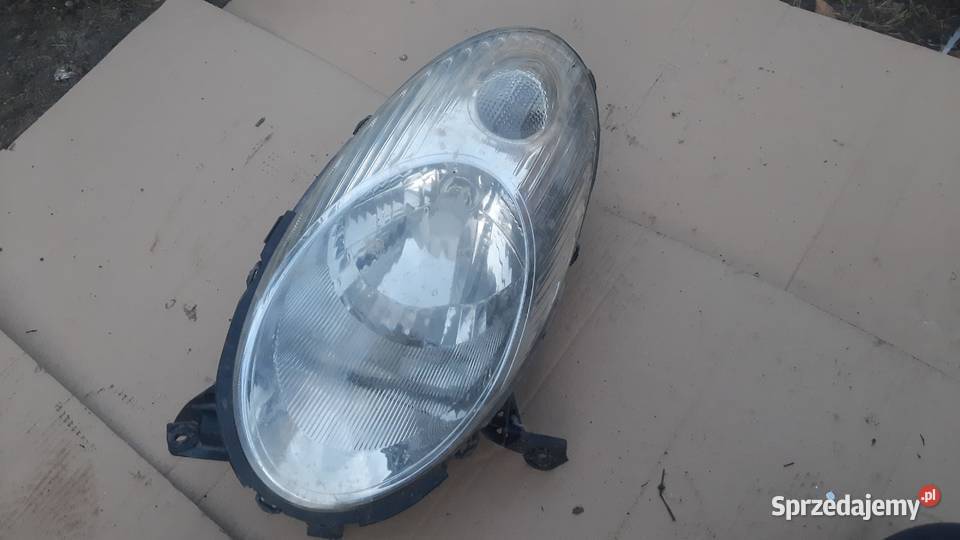 lampa przednia lewa Nissan Micra k12 89007101 dolnośląskie Dębno